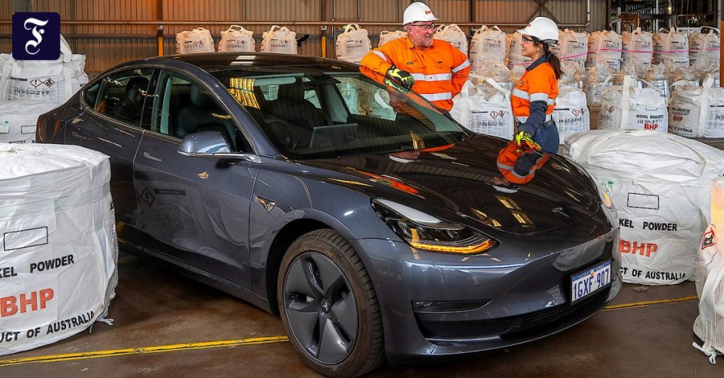 Tesla dan BHP menjadi mitra