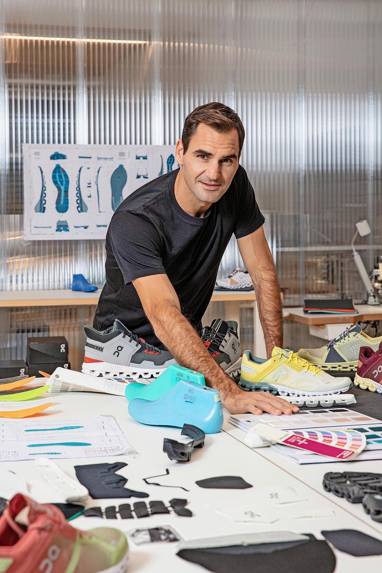 Segera menjadi perusahaan miliarder: Bintang tenis Roger Federer dengan merek Swiss On. 