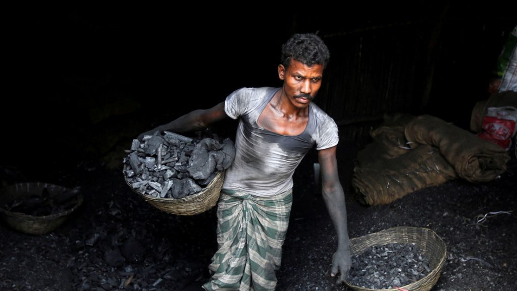 Indien will Gas- und Kohlevorräte anhäufen, um künftige Energieengpässe zu vermeiden