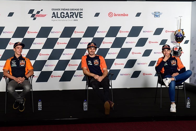 Pedro Acosta, Remy Gardner und Raúl Férnandez gewannen im Ajo-Team in diesem Jahr zusammen 19 Rennen