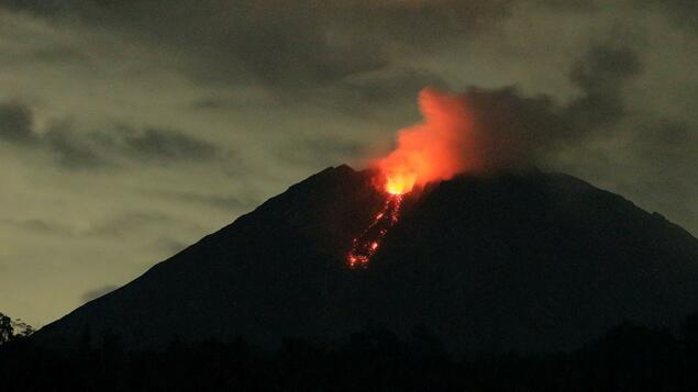 Gunung berapi di Jawa menyemburkan lava: korban tewas setelah letusan Semeru meningkat menjadi 34 - Panorama - Geiselshaft