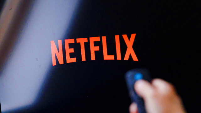 Untuk Netflix: Michael Bay telah mengubah remake yang telah lama ditunggu-tunggu menjadi sukses besar