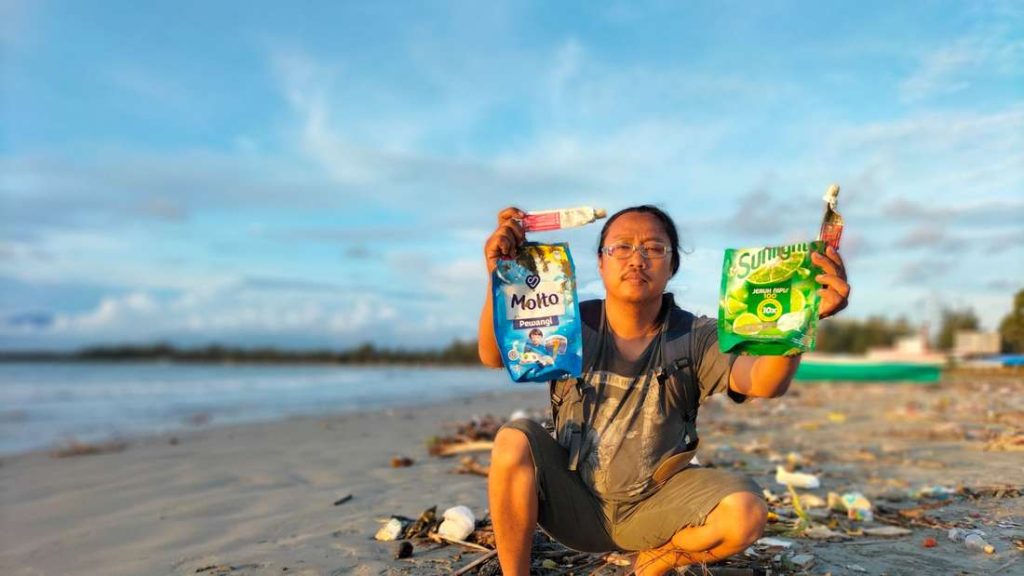 sampah plastik di indonesia