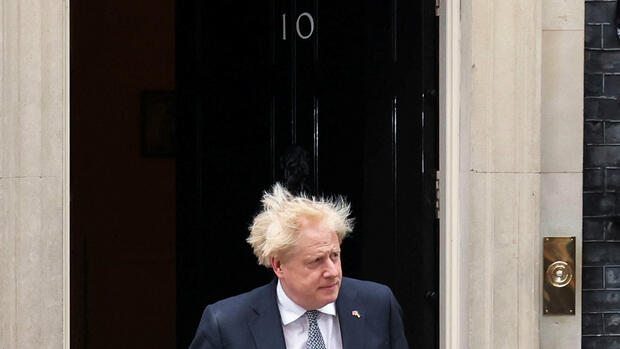 Boris Johnson mengumumkan pengunduran dirinya