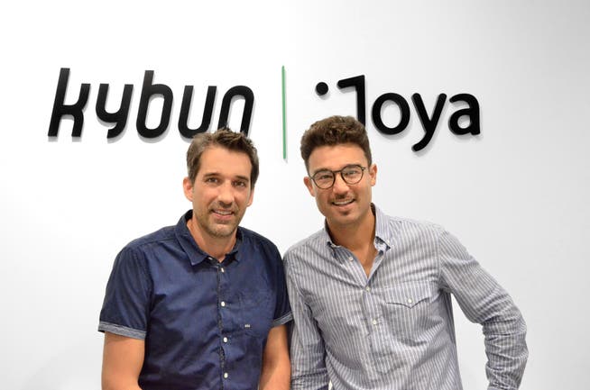 Claudio Minder (kiri) dan Karl Muller mengambil alih manajemen Kibon Joya.