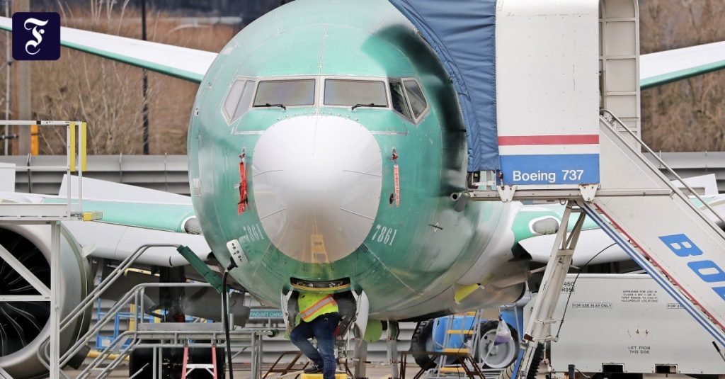 Boeing menutup penyelesaian pada 737 max